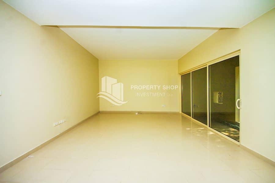 11 3-bedroom-townhouse-abu-dhabi-al-dar-al-raha-gardens-living area. JPG