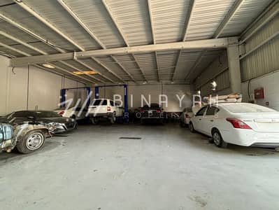 Warehouse for Rent in Al Quoz, Dubai - Car Garage | Ready to Move In | Al Quoz 1