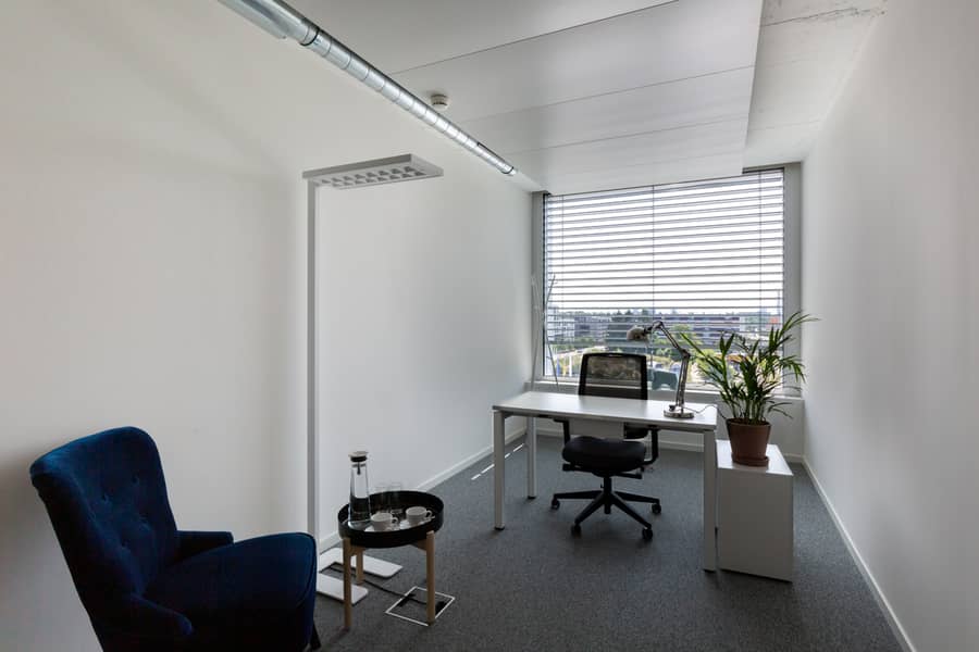 5 Spaces Ambassador 4788 House Zurich Switzerland Office Without People - Ambassador House. jpg
