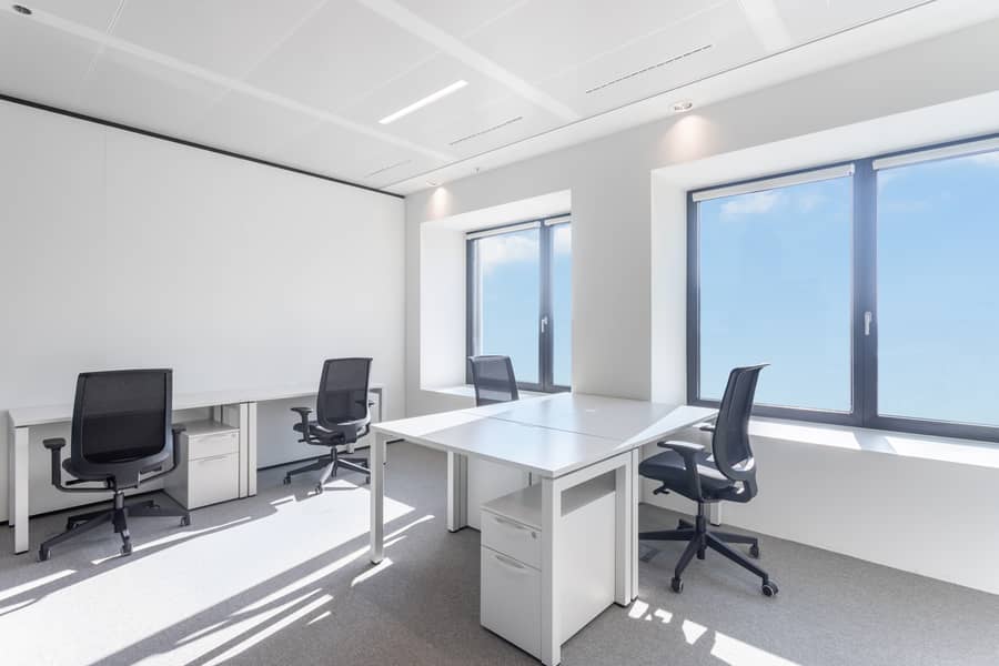 10 Spaces Place de la Gare 5383 Luxembourg Office. jpg