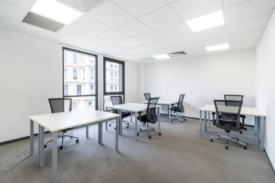 2 Spaces Belvedere 5041 HaNoi Vietnam Large Office. jpg