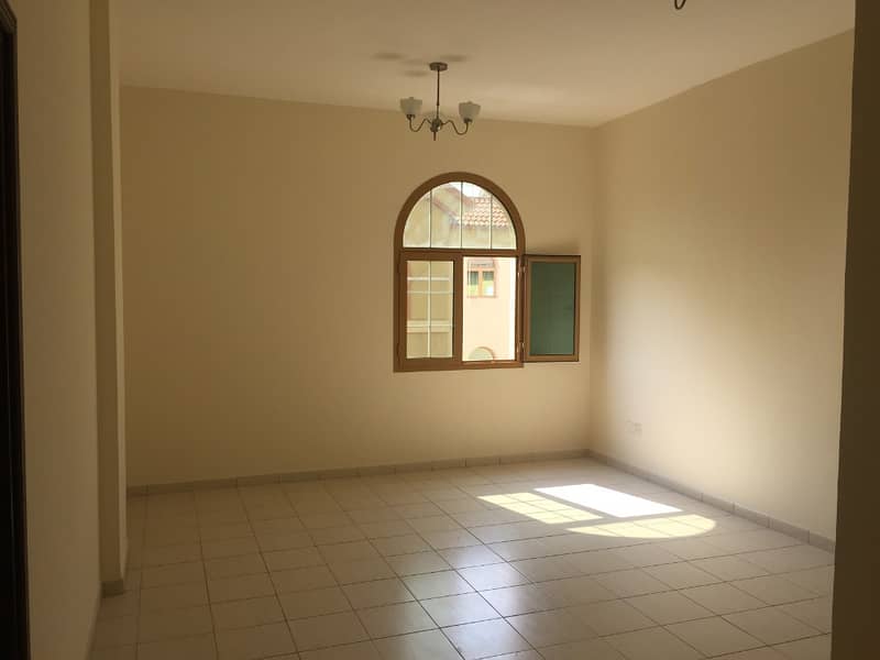 Vacant 1 Bedroom Apt for Sale in Spain Cluster