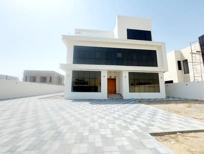 Beautiful and Modern 5 bedroom Villa For Rent For AED 320K per year