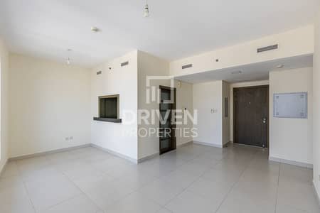 Spacious | High Floor | Ready to Move In