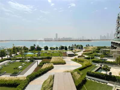 3 Bedroom Flat for Sale in Palm Jumeirah, Dubai - Low Floor | Vacant | Marina and Sea View