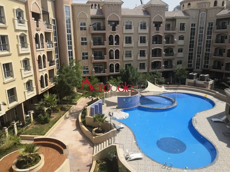 11 DV4Pool View3. jpg