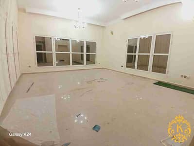 Excellent 5 Master Bedroom + Maid Room Villa 200k 2 Big Majlis Small backyard + Villa Inside Parking at Bateen Area