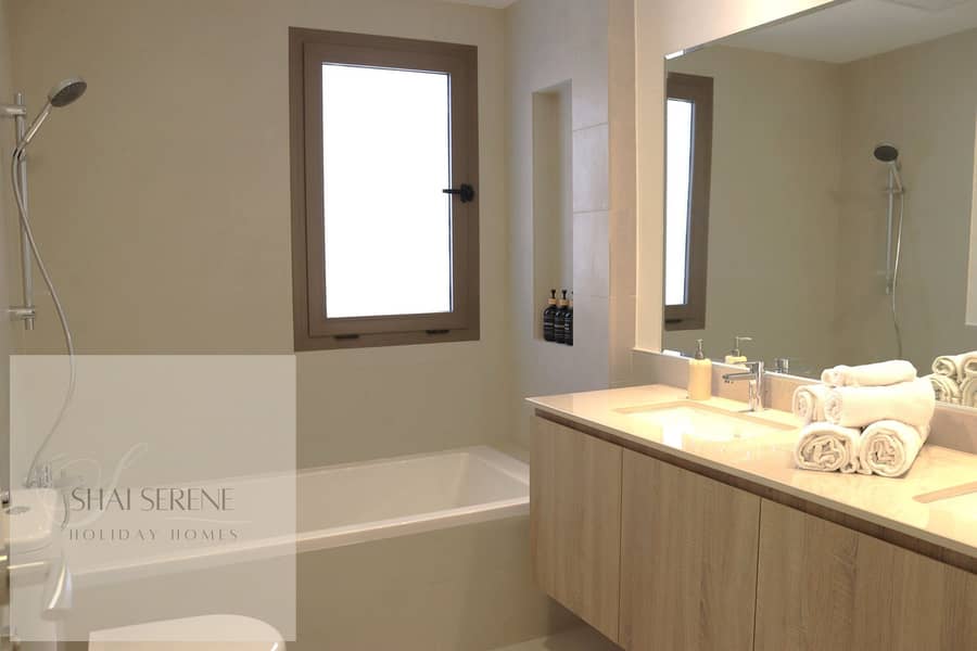 15 22. Master Bathroom. JPG