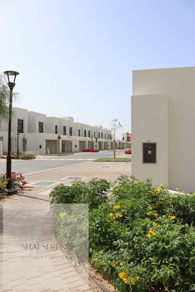 23 33. Street View. JPG