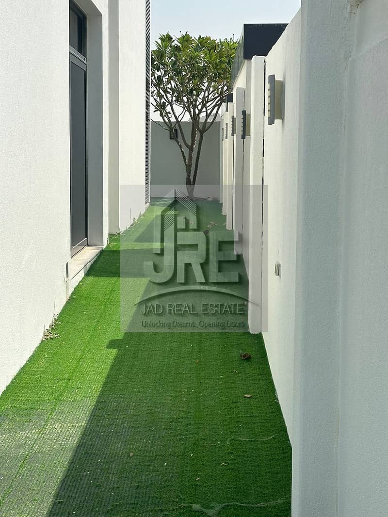 7 صورة واتساب بتاريخ 1446-04-09 في 10.46. 47_98f4e660ويست ياس. jpg