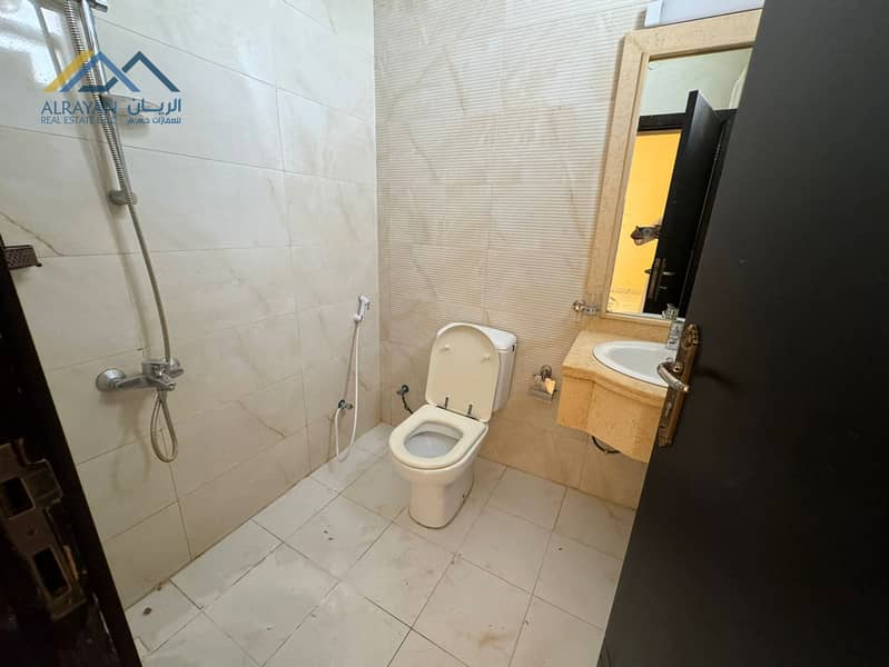 21 7c9347bd-d884-4a17-be93-e92b4d56a173. jpg