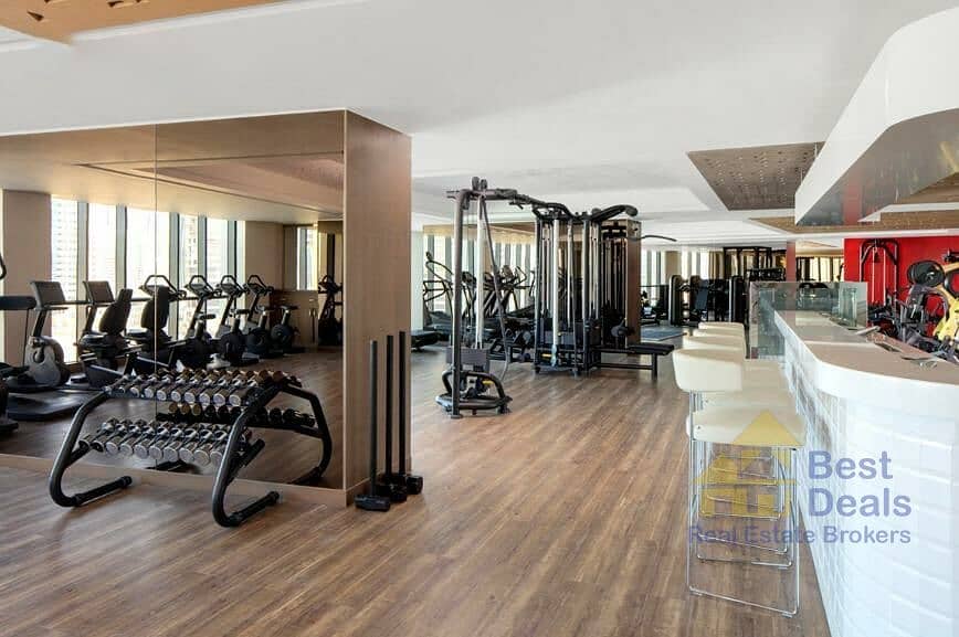 13 paramount gym. jpg
