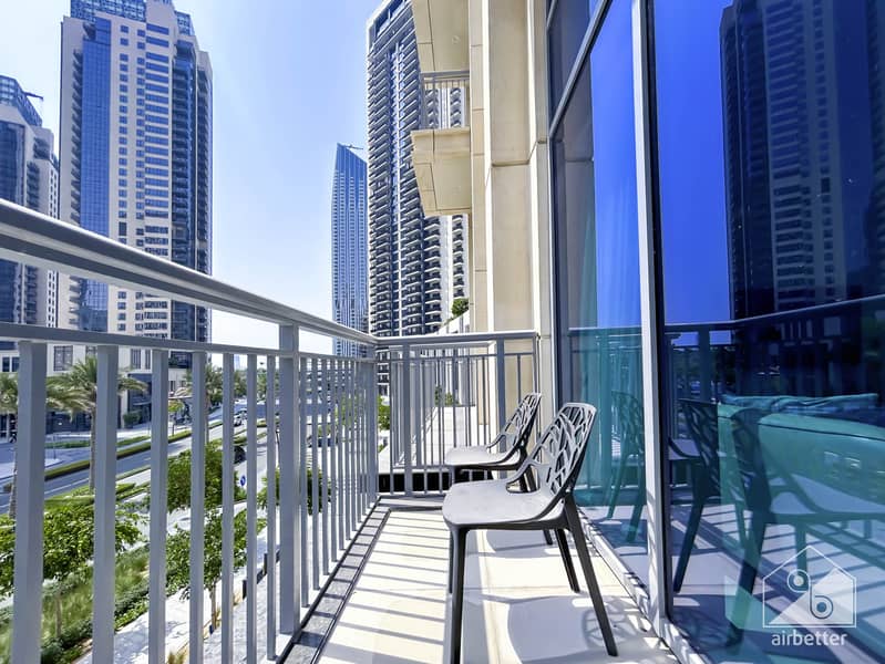 10 Harbour views - 202 -Living- 12. jpg
