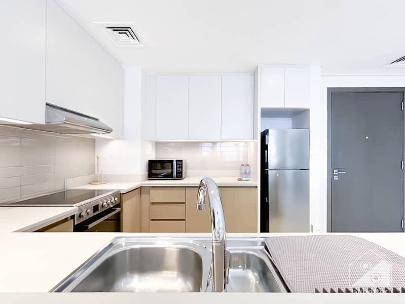 14 Harbour views - 202 -Kitchen- 2. jpg