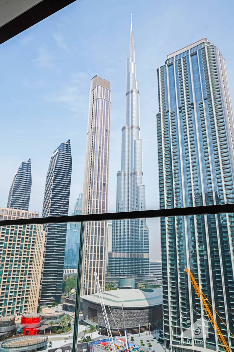 28 Crown_Tower_1807_39. jpg