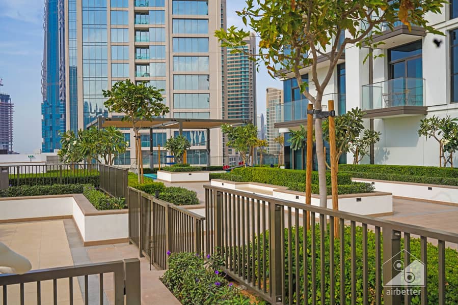 94 Crown_Tower_1807_152. jpg