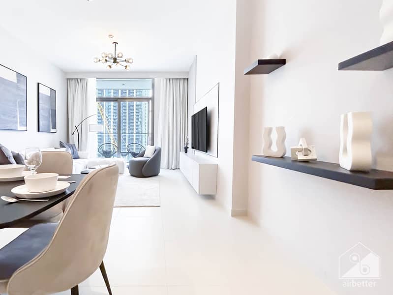 4 Crown Tower - 1307-Living-1. jpg
