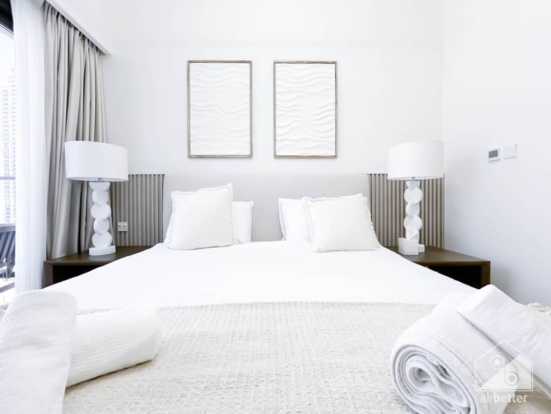 19 Burj Crown - 1407 -Master Room-5. jpg
