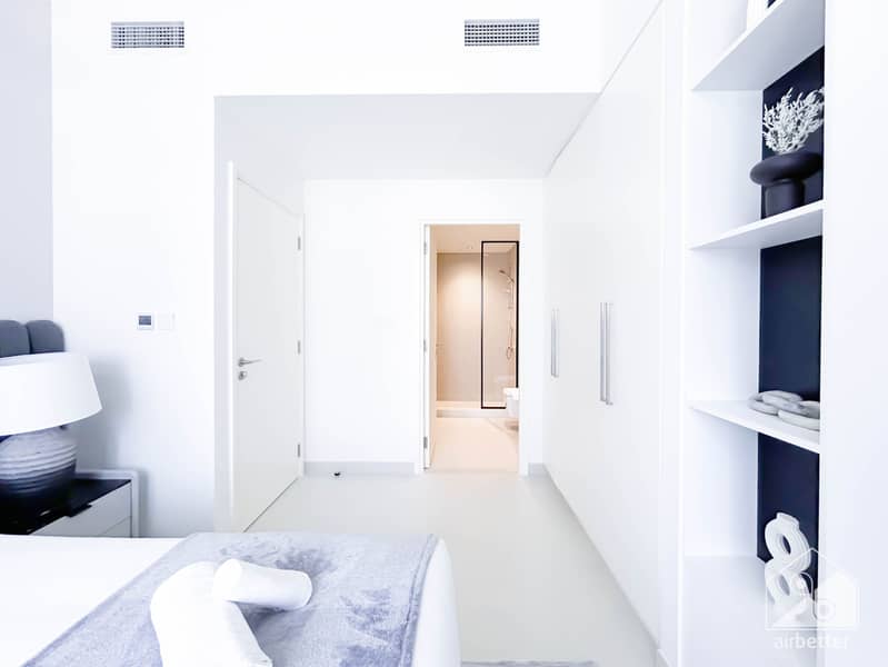 34 Crown Tower - 1307-Room1-8. jpg