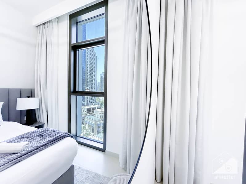 54 Crown Tower - 1307-Room4-6. jpg