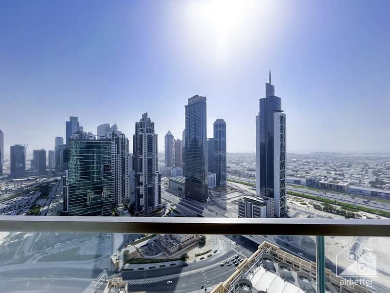 16 Crown Tower - 3401-Living-15. jpg