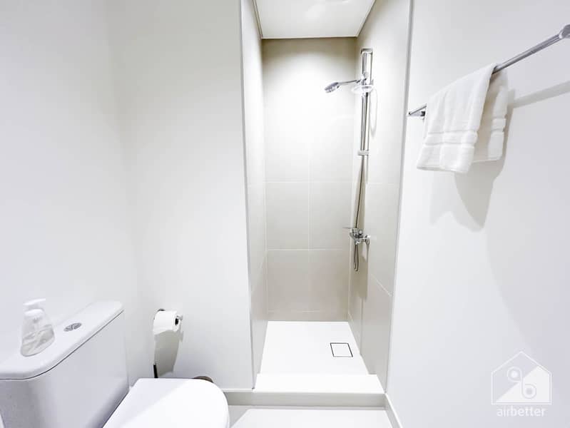56 Crown Tower - 1307-WC1-2. jpg