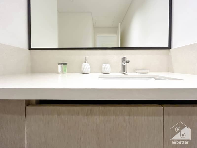 63 Crown Tower - 1307-WC3-1. jpg