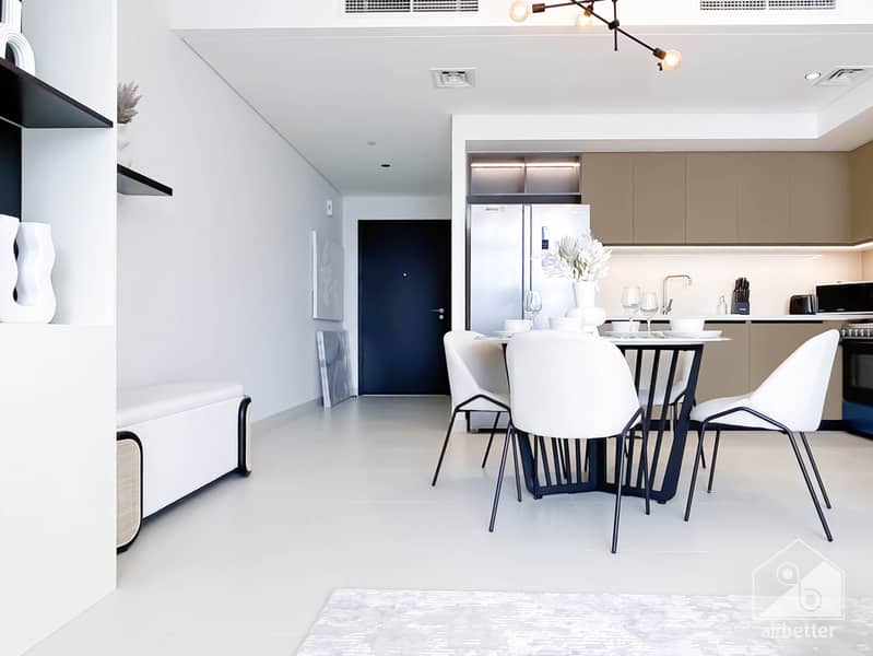 28 Crown Tower - 3401-Kitchen-10. jpg
