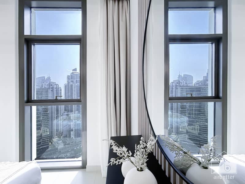 33 Crown Tower - 3401-Room1-8. jpg