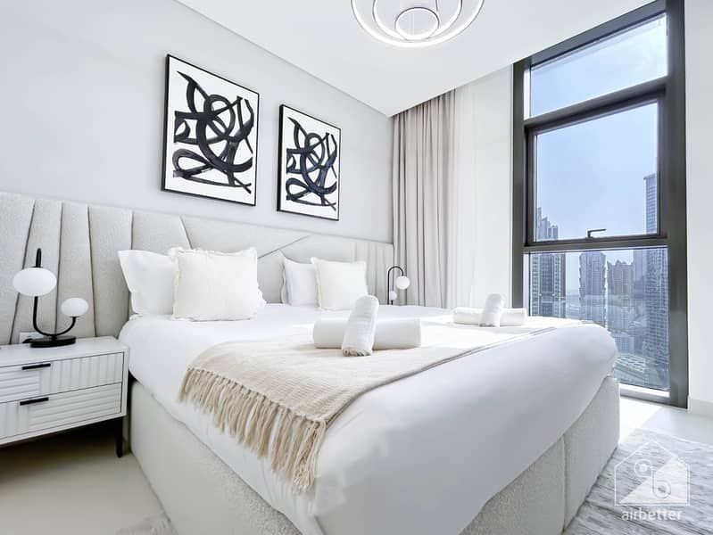 35 Crown Tower - 3401-Room1-11. jpg