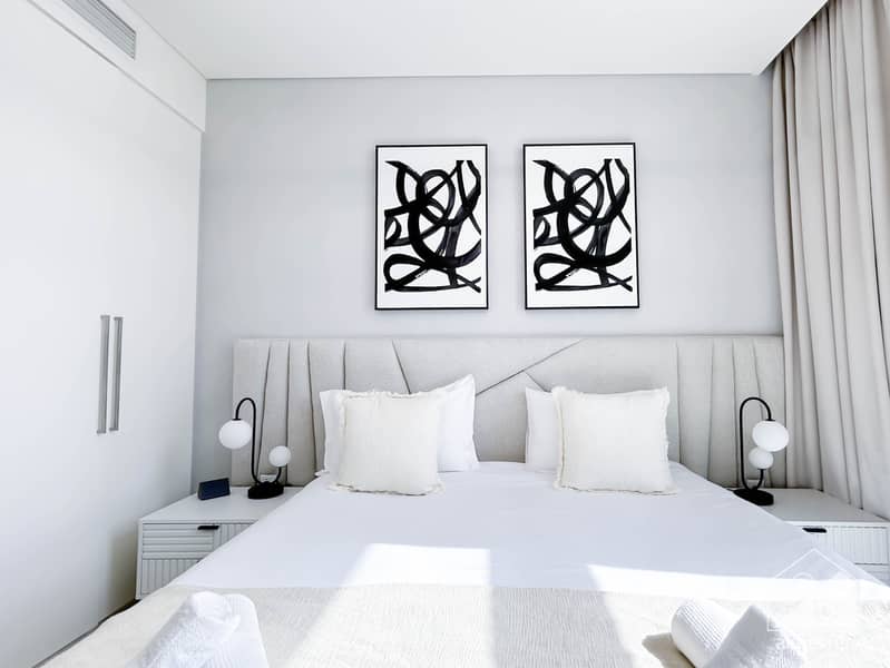 36 Crown Tower - 3401-Room1-13. jpg