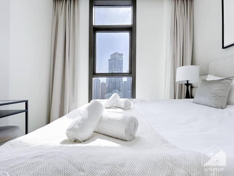 43 Crown Tower - 3401-Room2-2. jpg