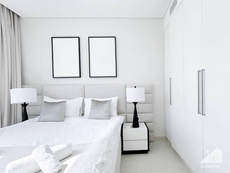 45 Crown Tower - 3401-Room2-4. jpg