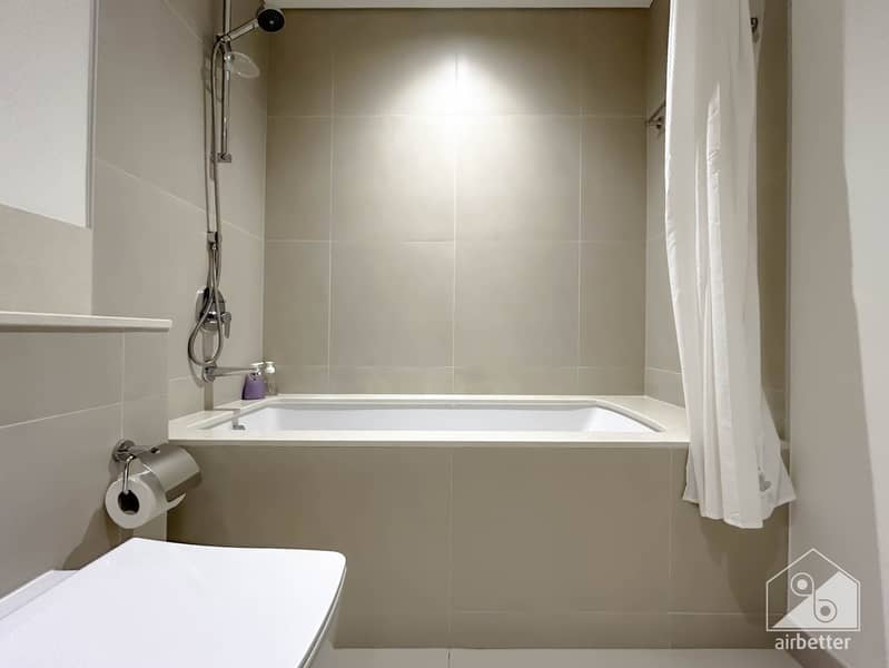 51 Crown Tower - 3401-WC-1. jpg
