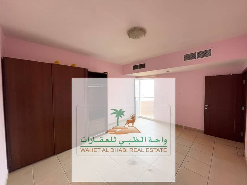 Two beautiful bedrooms, a living room, free air conditioning, a large