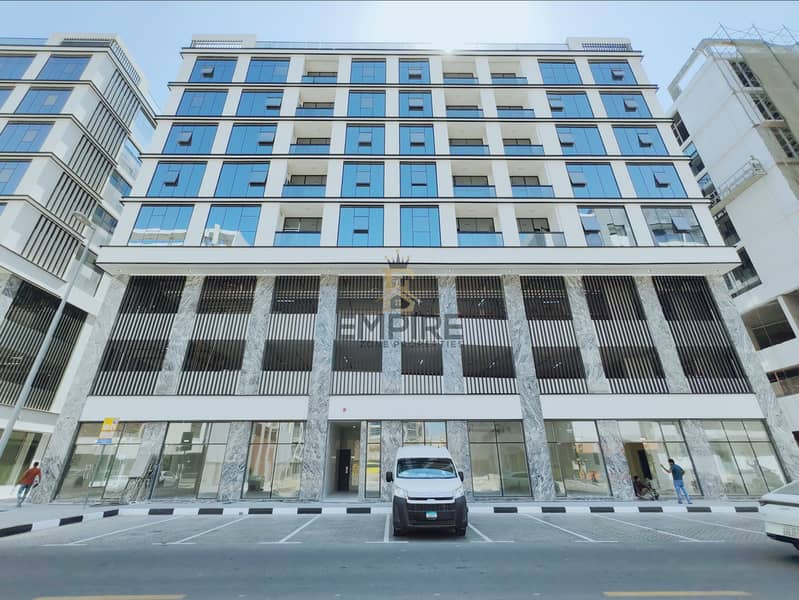 Brand New Building\°°Gym\°°Pool\°°Parking\°°Open View