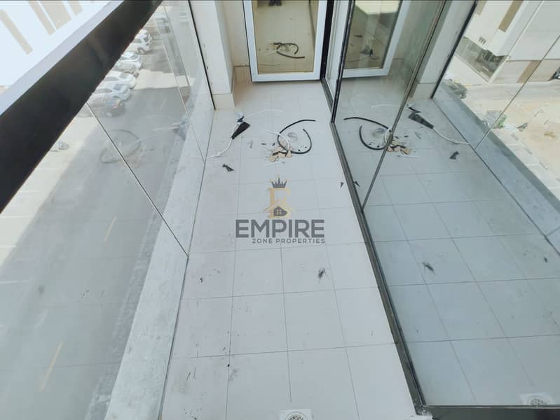 Brand New Building\°°Gym\°°Pool\°°Parking\°°Open View