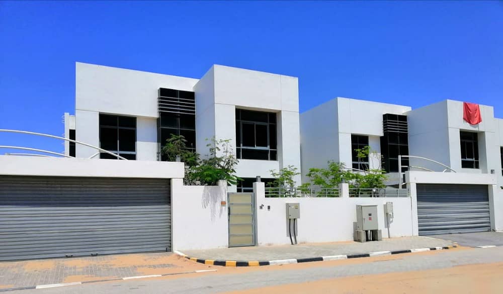 Luxurious 4- Bedroom Commercial | Residential Villa For Rent Ittihad Road Near To Ajman City Center