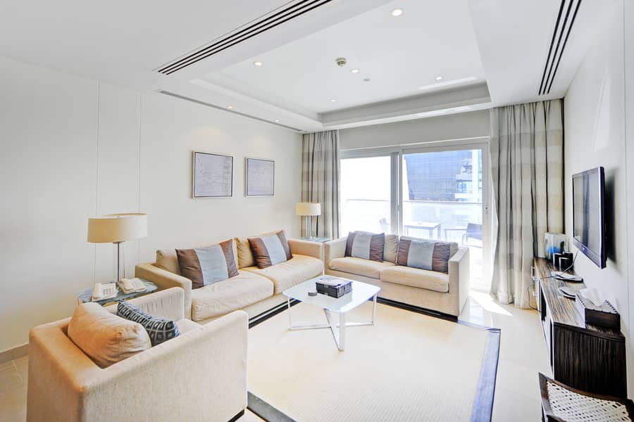 Rare 3 bedroom| Top Tier Luxury | Spacious and Vacant Rare 3 bedroom| Top Tier Luxury | Spacious and Vacant