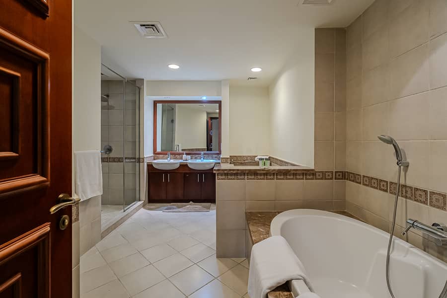 13 7RV03398. jpg