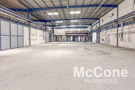 Warehouse for Rent in Al Quoz, Dubai - Standalone Warehouse | Vacant | 1800 Power(KW)