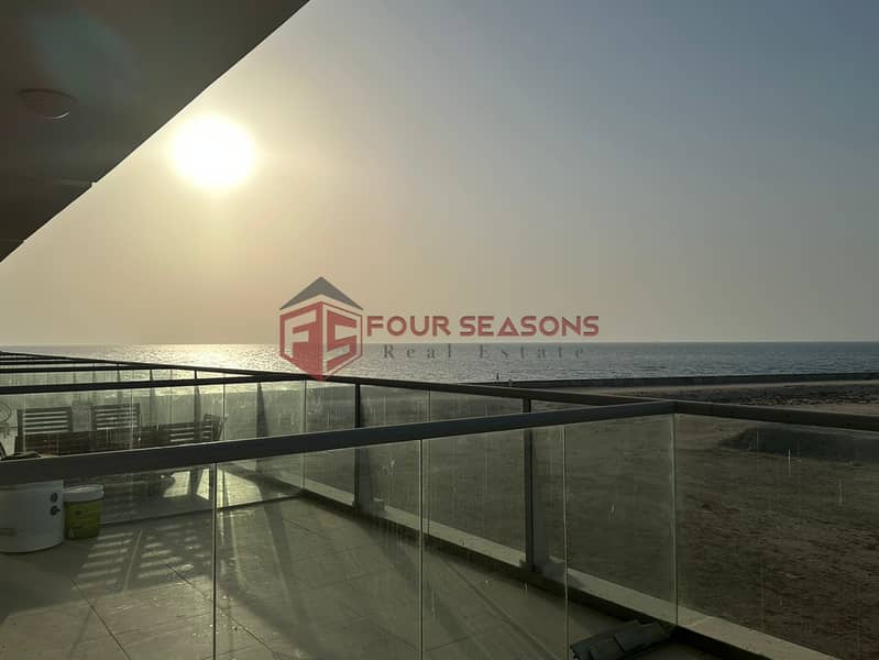 BIG BALCONY SEA VIEW VACANT STUDIO BIG BALCONY SEA VIEW VACANT STUDIO