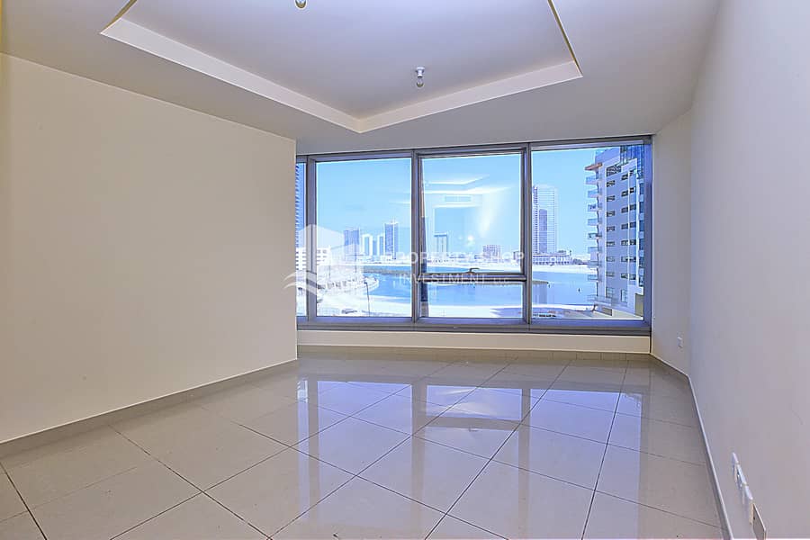 1-bedroom-apartment-al-reem-island-shams-abu-dhabi-sun-tower-dining-living. JPG