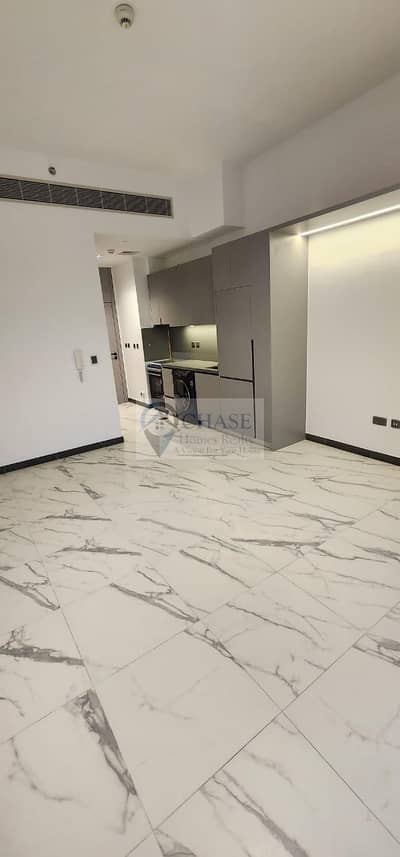 Spacious Studio I Unfurnished I Townhouse View