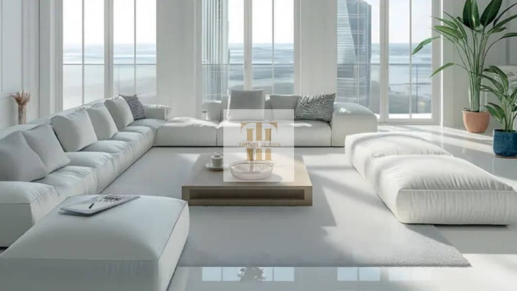 8 livingroom3. jpg