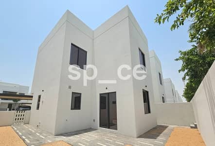 4 Bedroom Villa for Rent in Yas Island, Abu Dhabi - Single Row | Mid Unit | Near to Pool Area