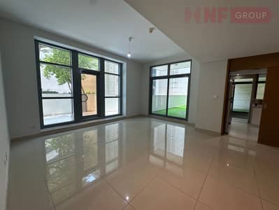 VACANT | Low floor | Huge Terrace