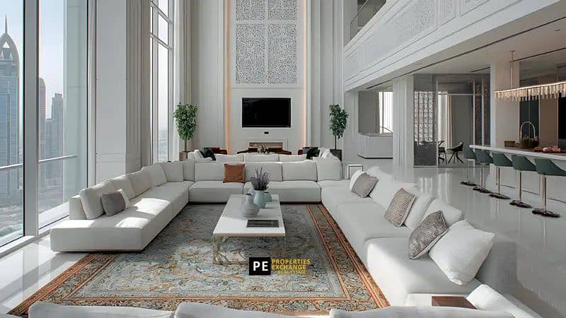 9 Spacious living. jpg