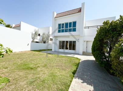 4 Bedroom Villa for Rent in Jumeirah, Dubai - 1. jpg