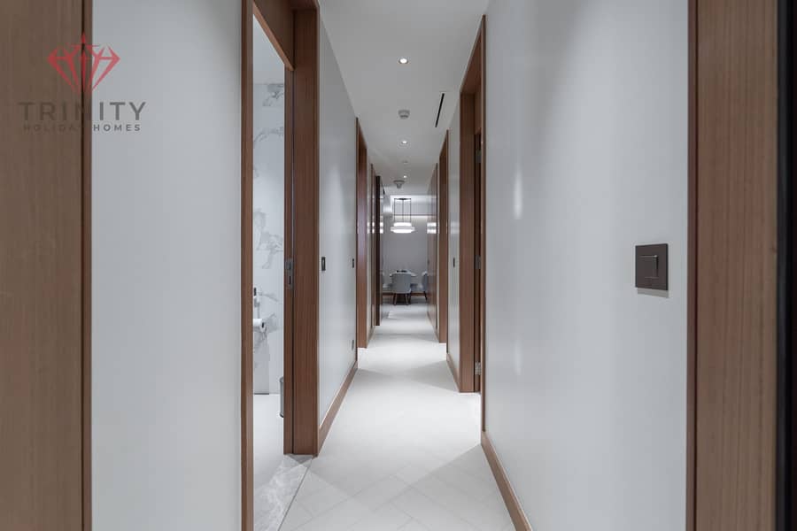 8 hallway 1. jpg